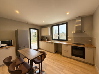 Maison 5 pièces ST CYR AU MONT D OR 69450 Surface de 140 m²